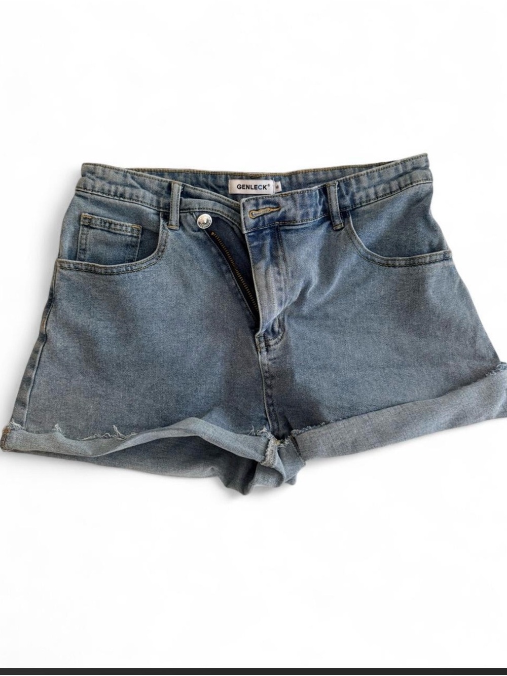 Genleck High-Waisted Light Wash Denim Shorts – Size Medium